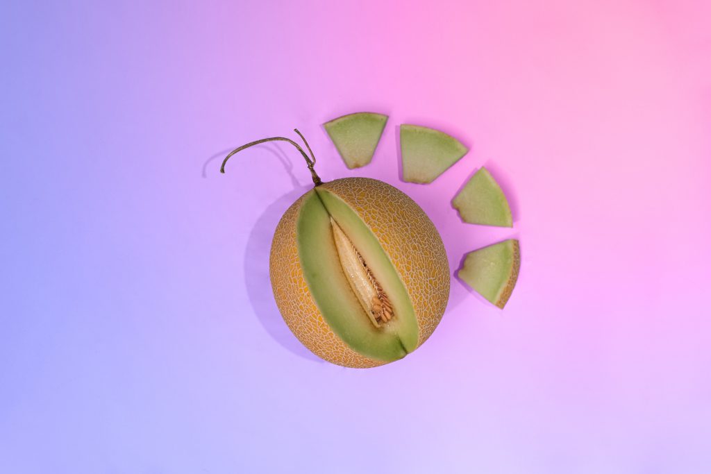 Can dogs safely eat honeydew?